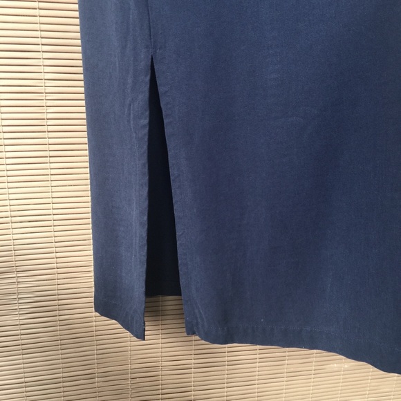 NWT. Talbots Petite Navy Linen Maxi Dress, size 4 - Picture 4 of 7